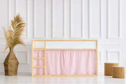 Ensemble de rideaux pour lit mezzanine 2+1 mousseline à pois dorés sur rose adapté au lit Kura