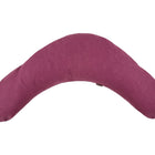 Das KraftKids qualitäts Stillkissen Leinen magenta dunkel ist ein V-förmiges Stillkissen mit weichem Leinenbezug und ergonomischem Design, abgebildet auf einem schlichten weißen Hintergrund.