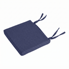 Ein quadratisches, marineblaues KraftKids Sitzkissen für Stühle Leinen mit zwei Paar Stoffbändern auf einer Seite, ideal als Sitzkissen für Kinderstuhl, auf weißem Hintergrund.