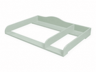 Der KraftKids Wickelaufsatz XXL in Pastellgrün, extra breit mit 108 cm und Trennwand, ist perfekt für Ihre 108 cm breite HEMNES Wickelstation Kommode. Abgebildet auf einem weißen Hintergrund.