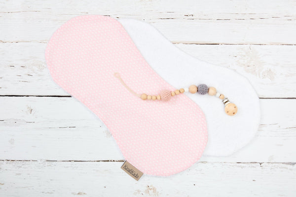 Burp chiffon petites feuilles rose sur blanc