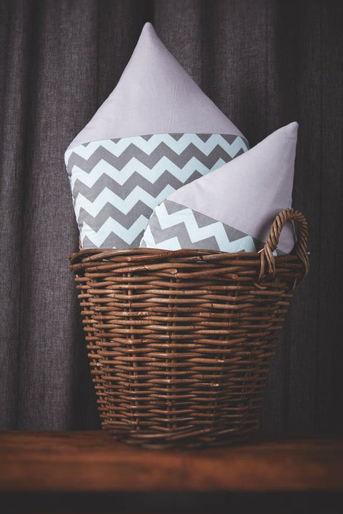 Tissu maison Unigrey Chevron gris clair et menthe