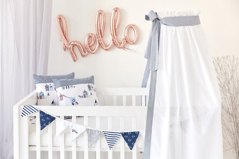 Ciel de lit fines rayures bleu foncé