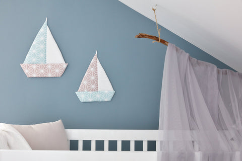 Segelboot weiße Diamante auf Cameo Rosa