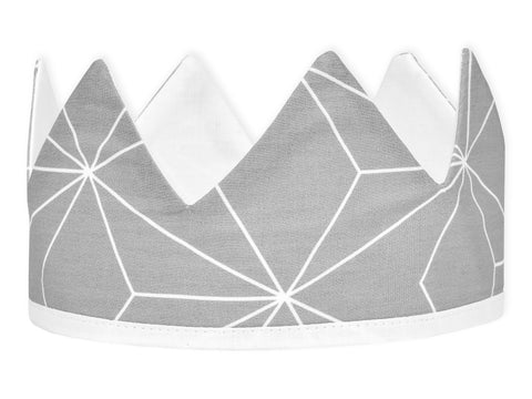 Couronne en tissu strass fin blanc sur gris