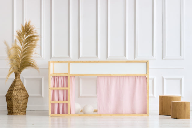 Ensemble de rideaux pour lit mezzanine 2+1 mousseline à pois dorés sur rose adapté au lit Kura